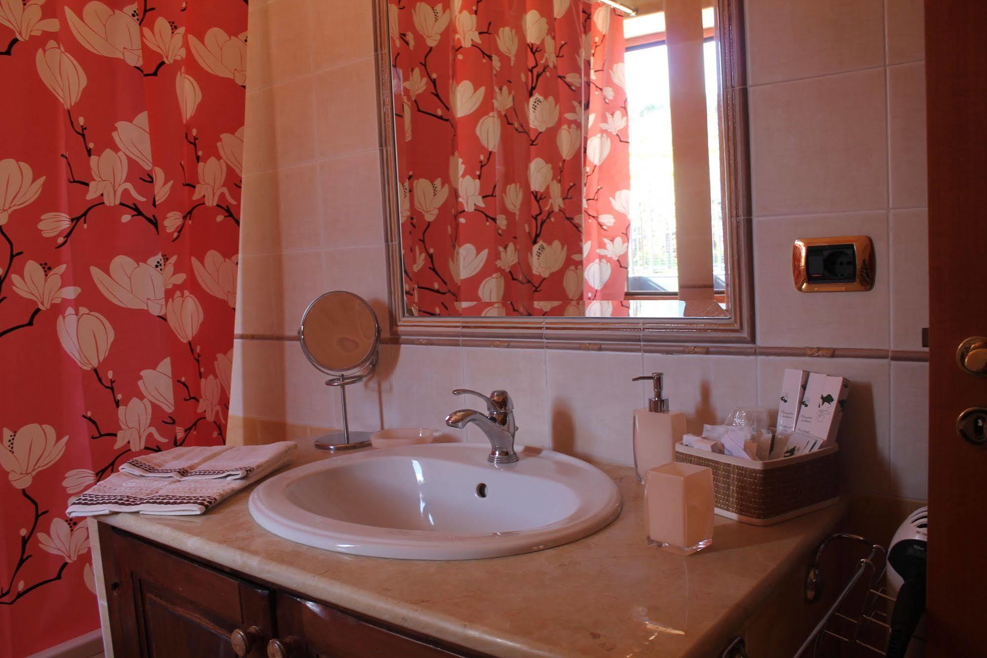 B&B Vesuvio Smiling Ercolano Exterior photo