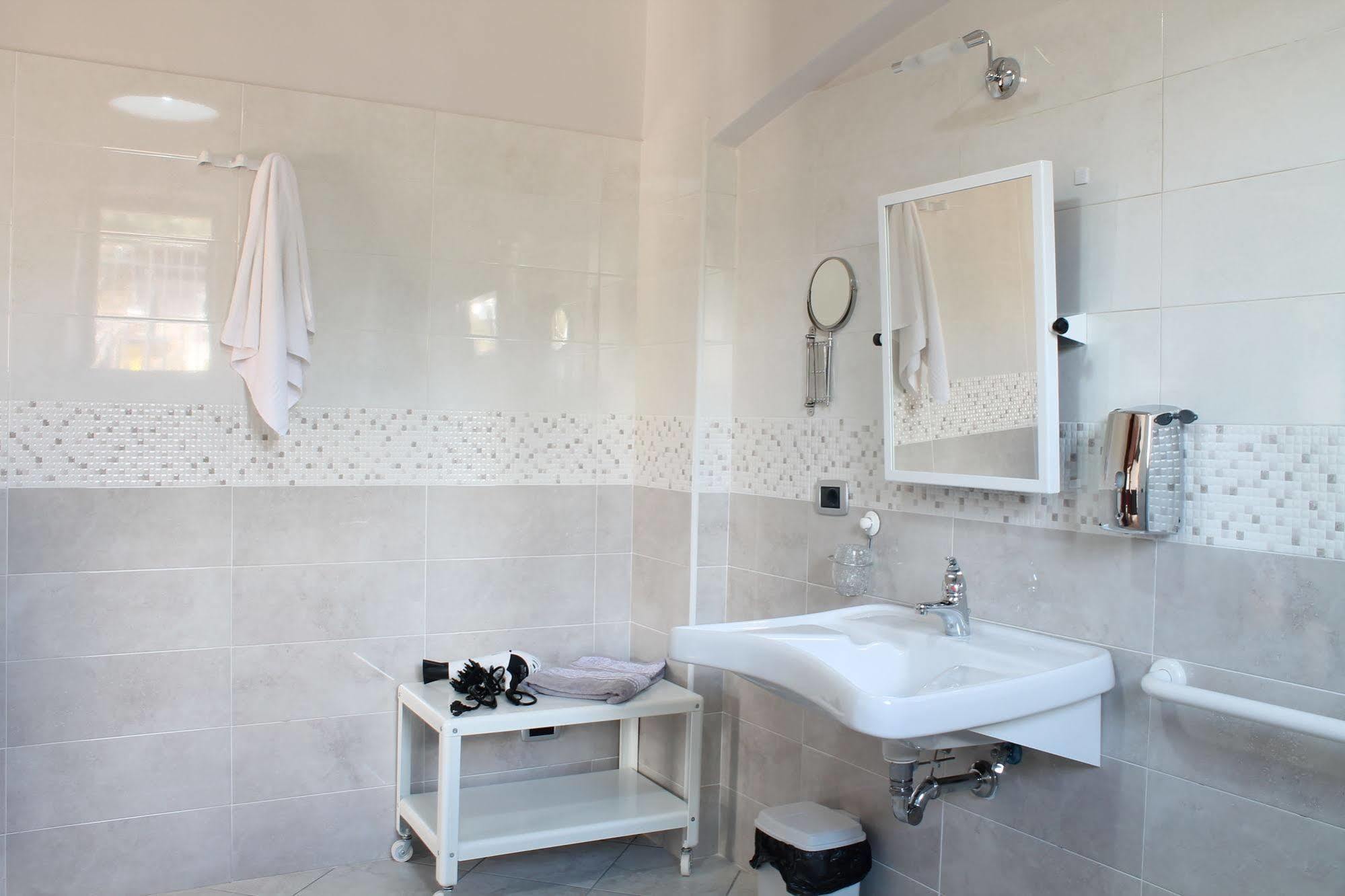 B&B Vesuvio Smiling Ercolano Exterior photo